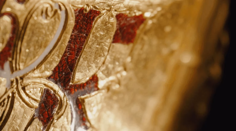 Collier or fin ou argent : lequel choisir ?