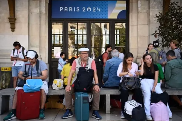 Expatriation : Quels essentiels de France glisser dans sa valise pour une rentrée scolaire réussie ?